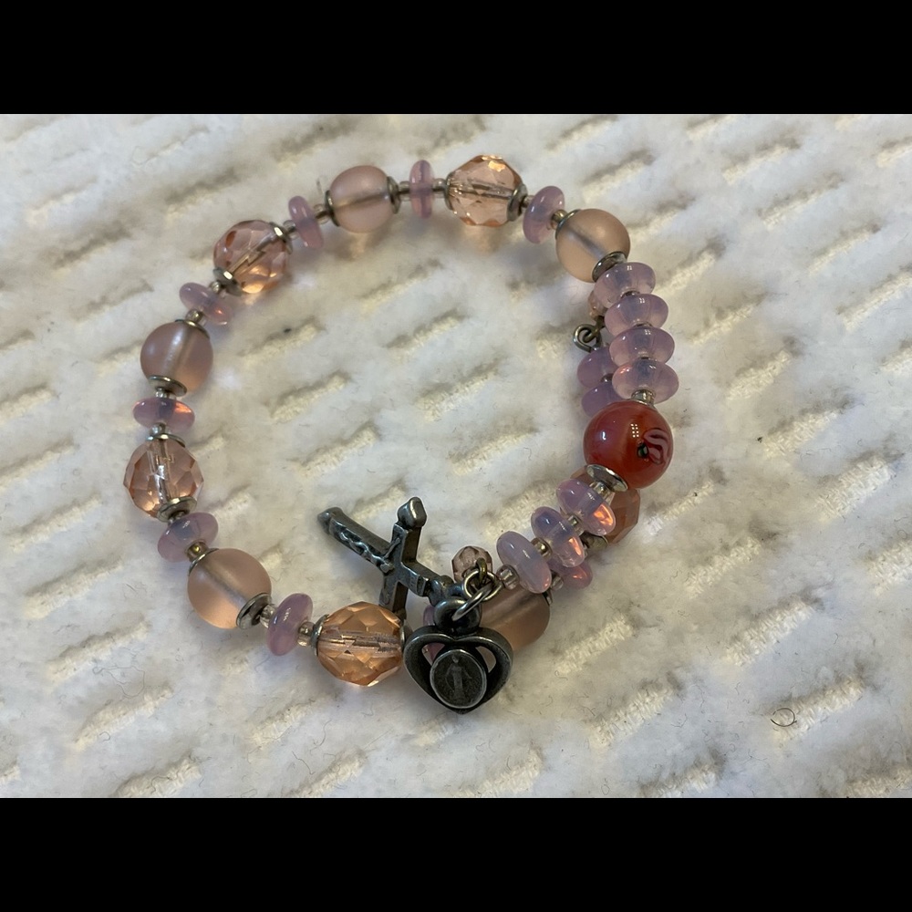 Cross beaded bracelet